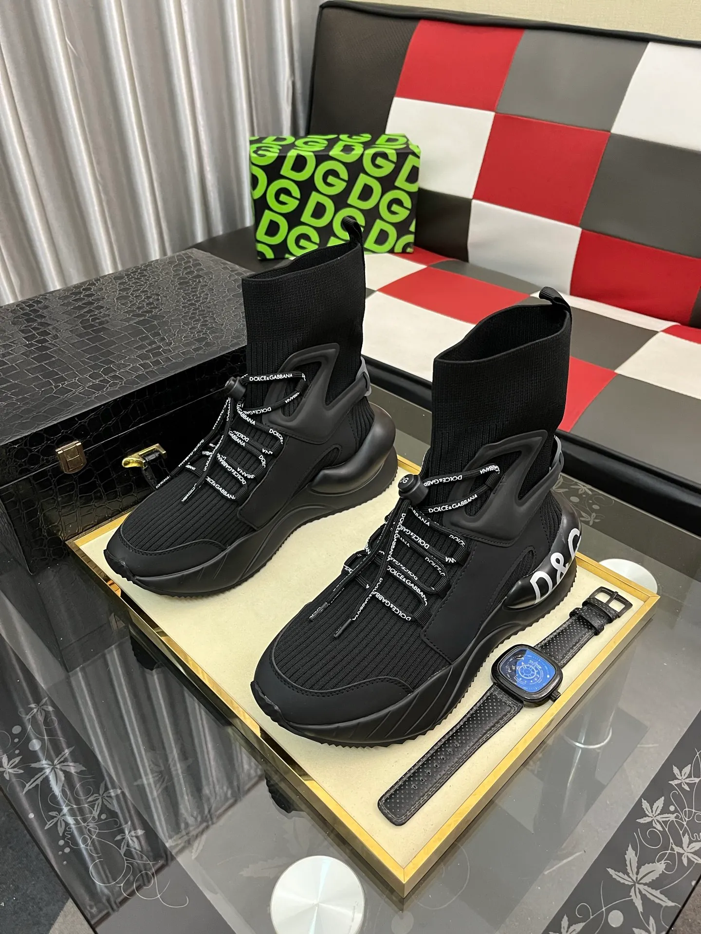 Men's men's shoes💰420⌚️⌚️New DG Dolce & Gabbana high-end couple's sports and casual shoes, imported cowhide, multiple material splicing design➕Imported cowhide lining, cowhide feet➕original TPR elastic outsole. Size: 35-46
